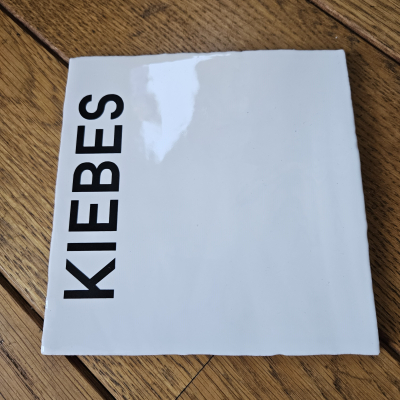 Kiebes zwart wit