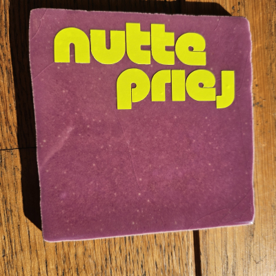 Nutte priej lila