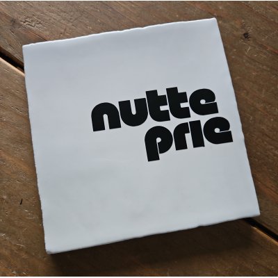 Nutte Prie zwart wit